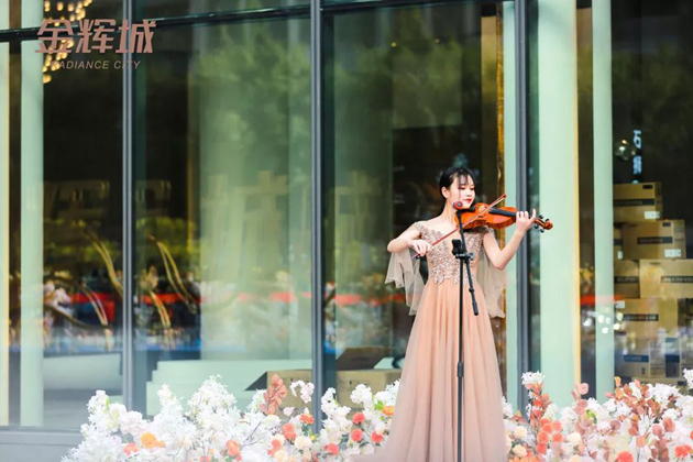 1576562163856459.jpg 石獅·金輝城營銷中心開放芭蕾舞表演